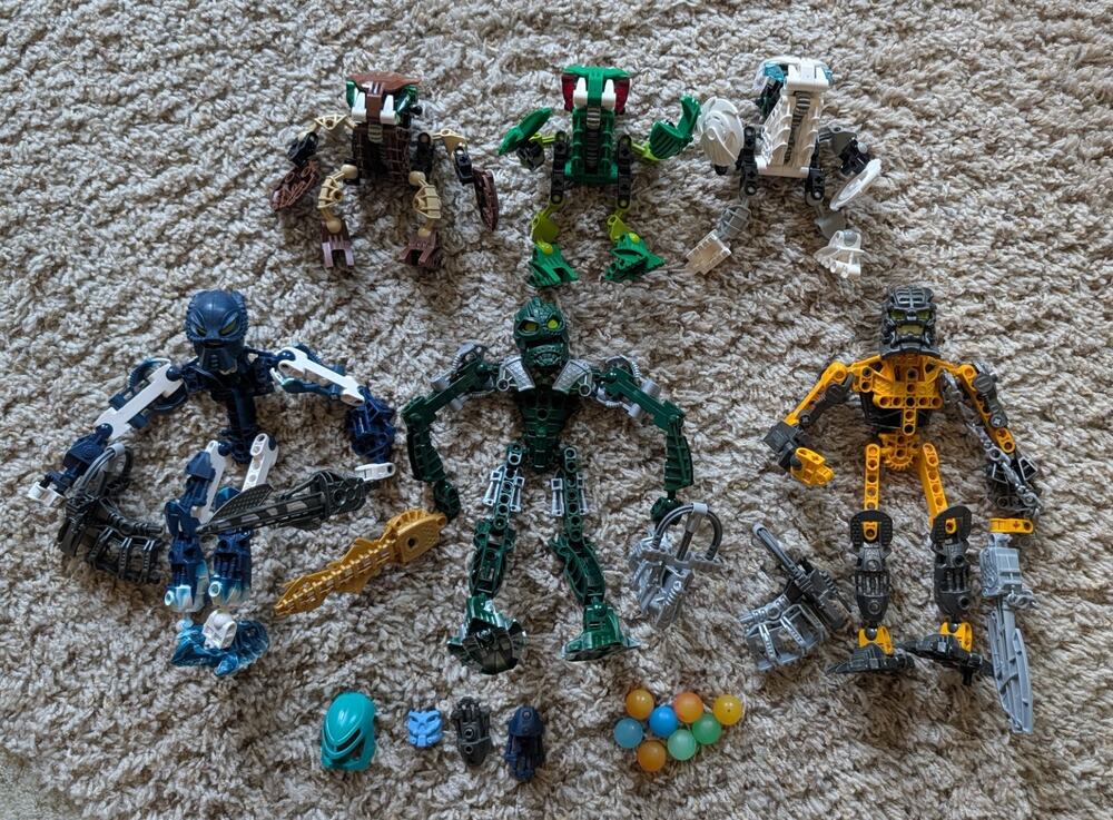 Vintage LEGO BIONICLE Bulk Lot Mixed Figure Parts Inika Toa Kongu Hahli More